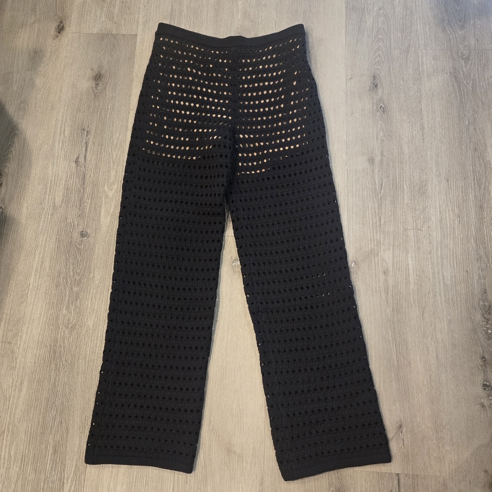 St. John Open Crochet Knit Black Pants Size Medium